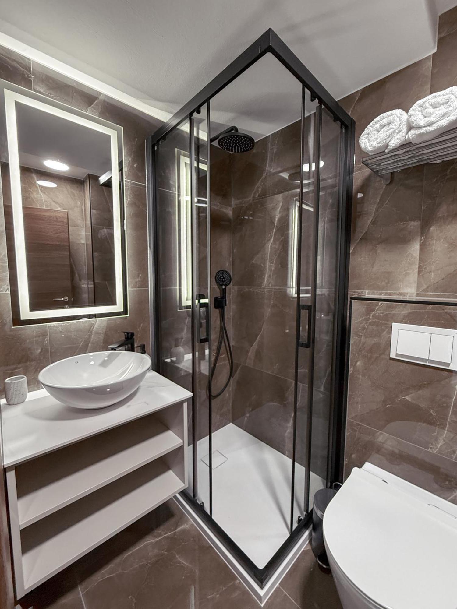 Stari Dvor Hotel Ugljan