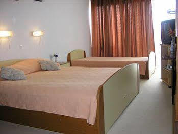 Stari Dvor 3*